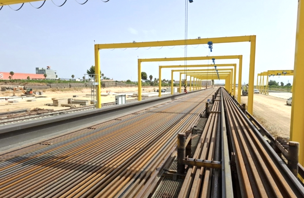 Transportes está finalizando las obras de la plataforma ferroviaria de Alta Velocidad entre Murcia y Lorca